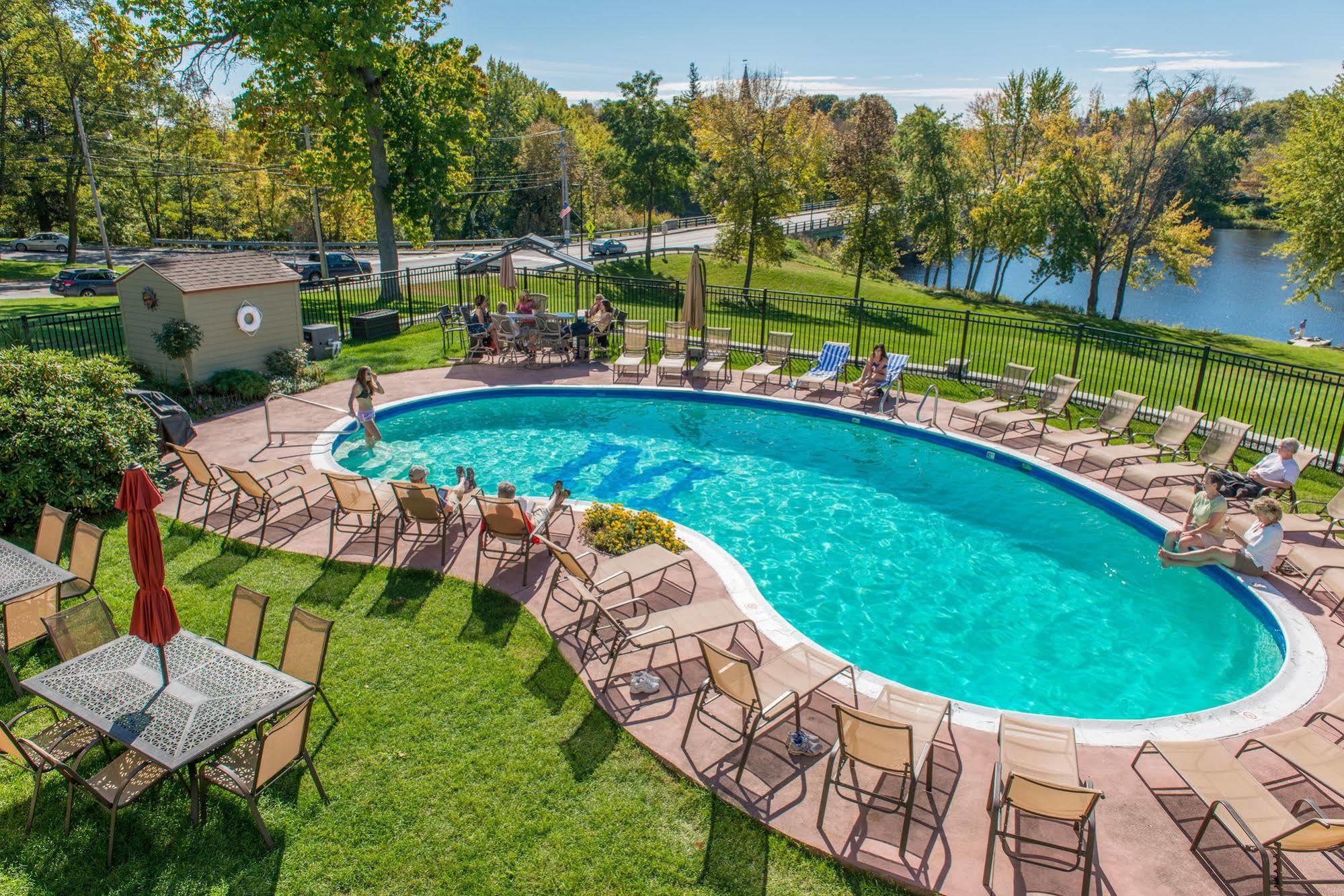 University Inn Academic Suites Orono Εξωτερικό φωτογραφία